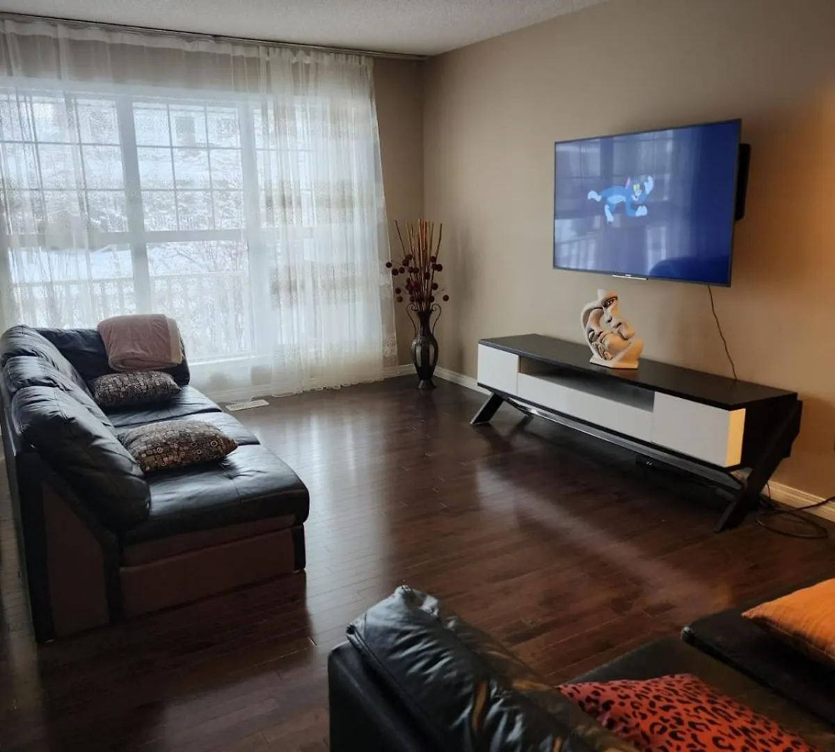 Cozy Luxury House location